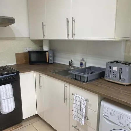 - 4br - Sleeps 9 - Parking - Garden * Birmingham